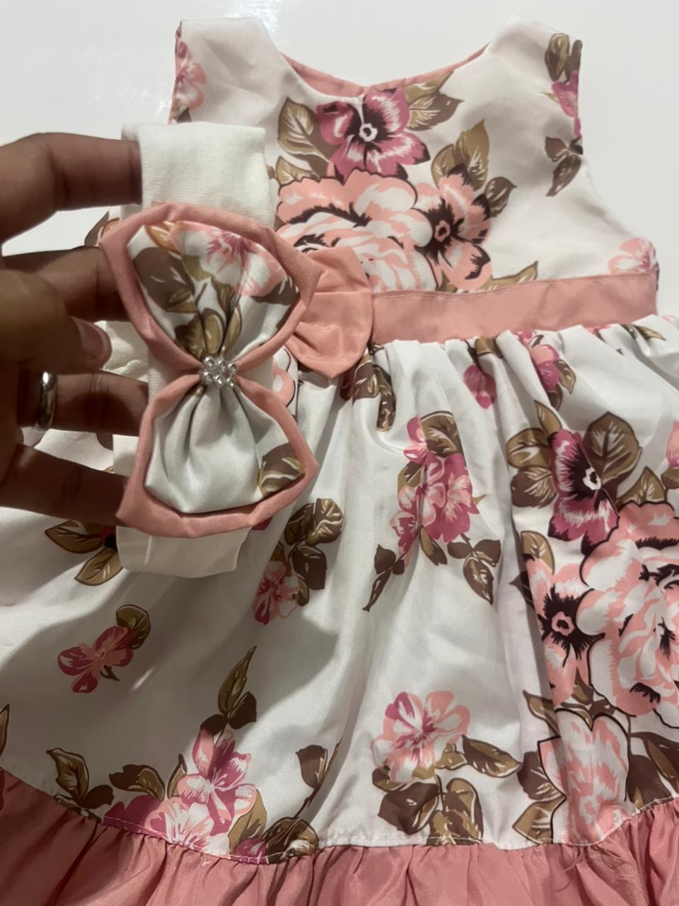 Vestido com faixa Bebê Ariele Luxo Algodão- Tamanho M: 26cm largura X 39cm altura