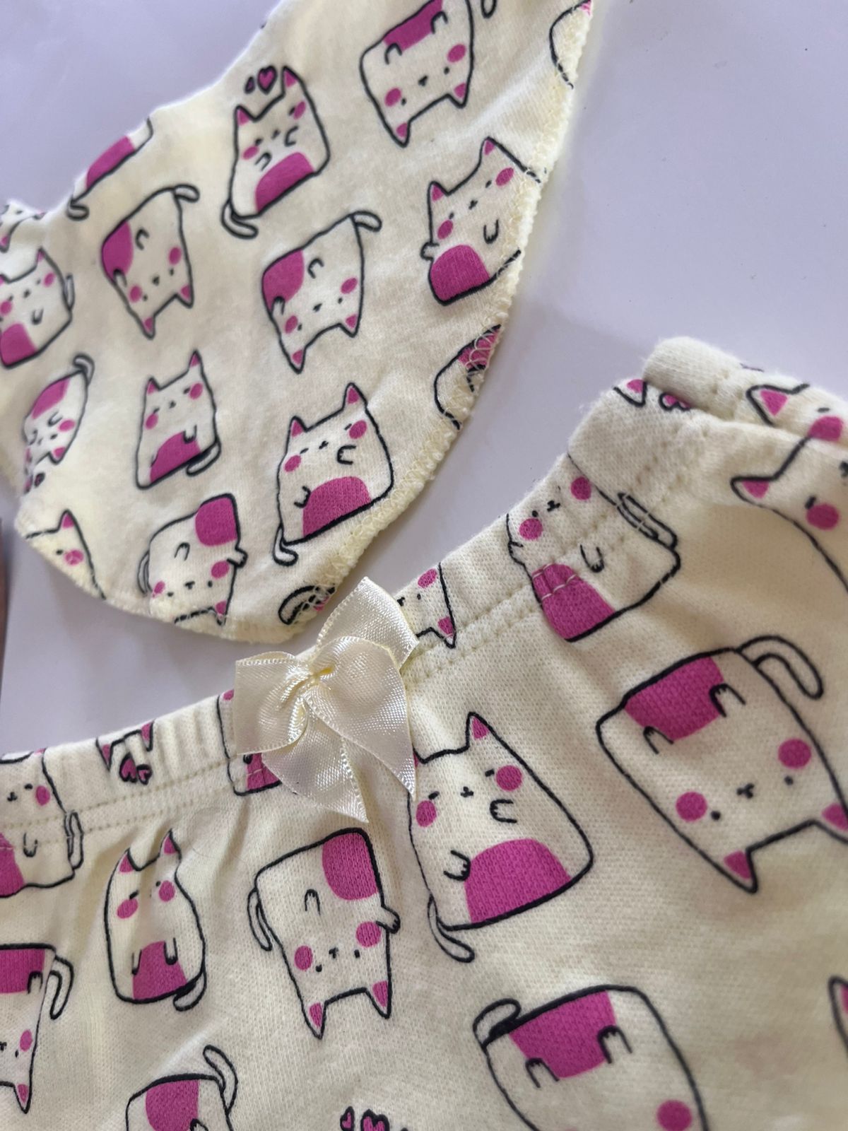 Kit Calcinha e Babador gatinha