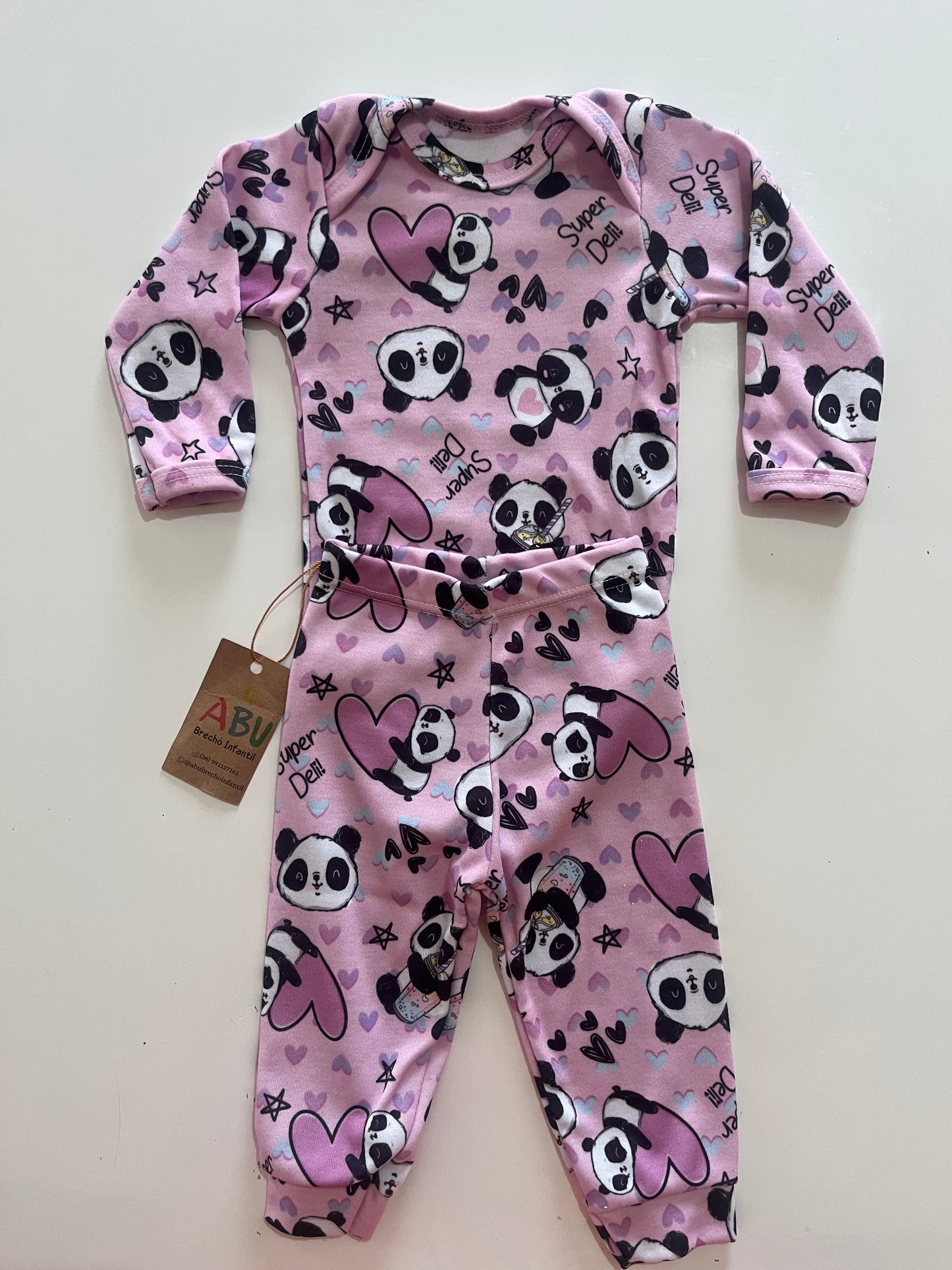 Conjunto Bebê Suedine Antialérgico Pagão Body e Calça Longo Panda Menina